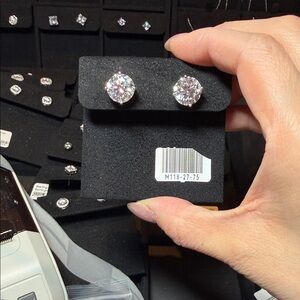 Round Clear  Moissanite Stud Earrings